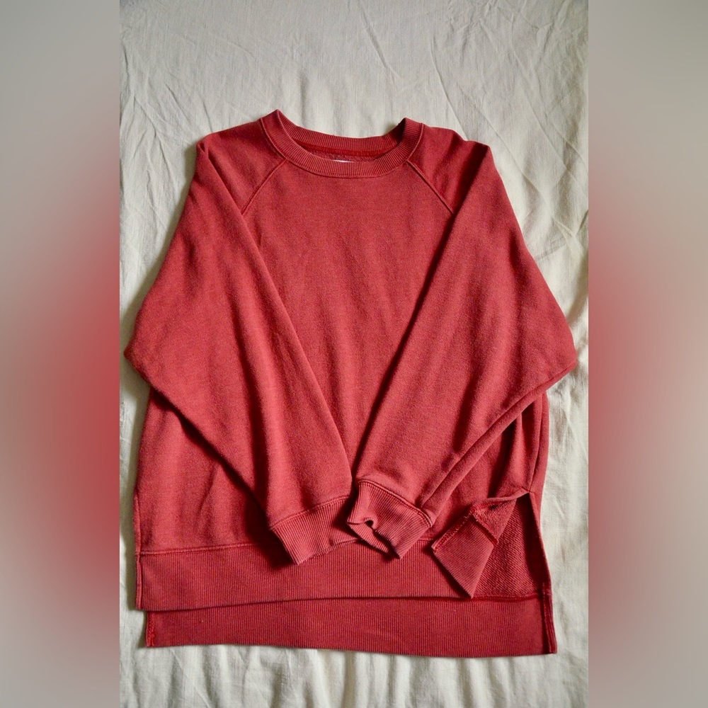 American Eagle Oversized Jegging Fit crewneck